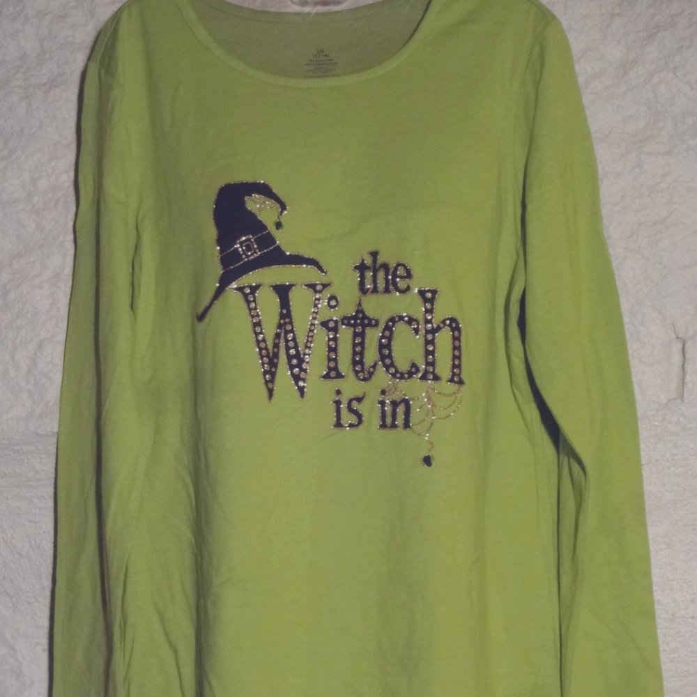 The Witch is In Long Sleeve Tee Shirt Sz. M